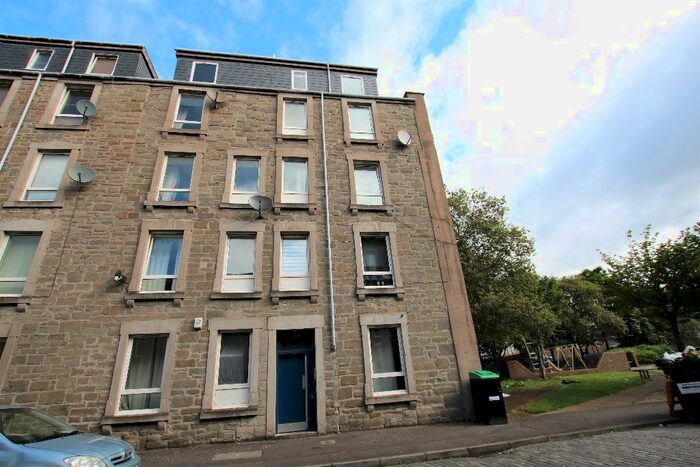 2 Bedroom Flat To Rent In Malcolm Street, Dundee, DD4
