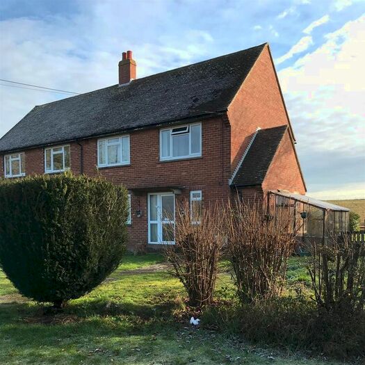 3 Bedroom Cottage To Rent In Staplehurst Road, Marden, Tonbridge, TN12