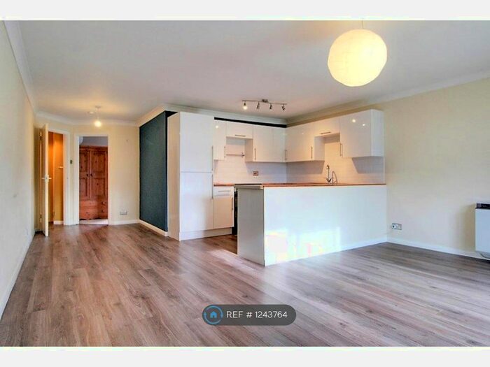 1 Bedroom Flat To Rent In Whitehorse Walk, Didcot, OX11