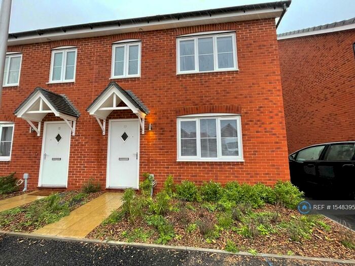 3 Bedroom Semi-Detached House To Rent In Box Place, Wokingham, RG41