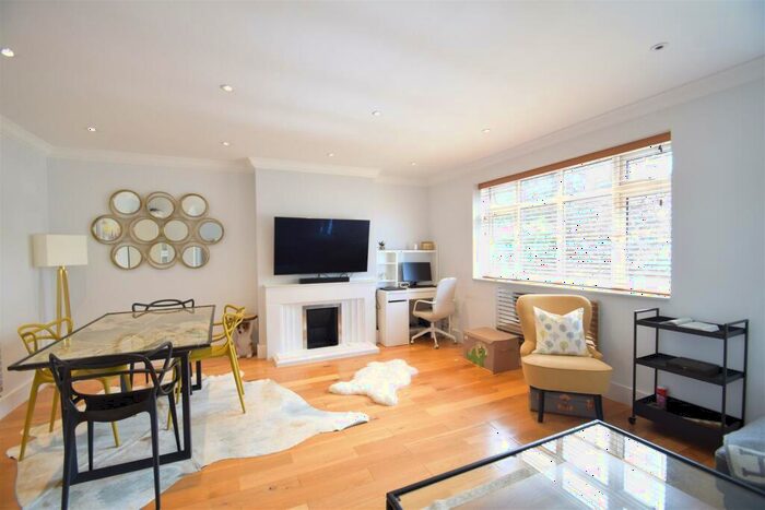 2 Bedroom Maisonette To Rent In Montesole Court, Pinner, HA5