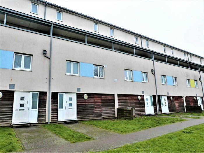 3 Bedroom Maisonette To Rent In Fishers Close, Waltham Cross, EN8