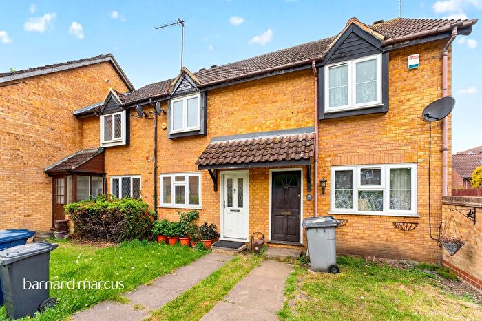 2 Bedroom Terraced House For Sale In Morell Close, Barnet, EN5
