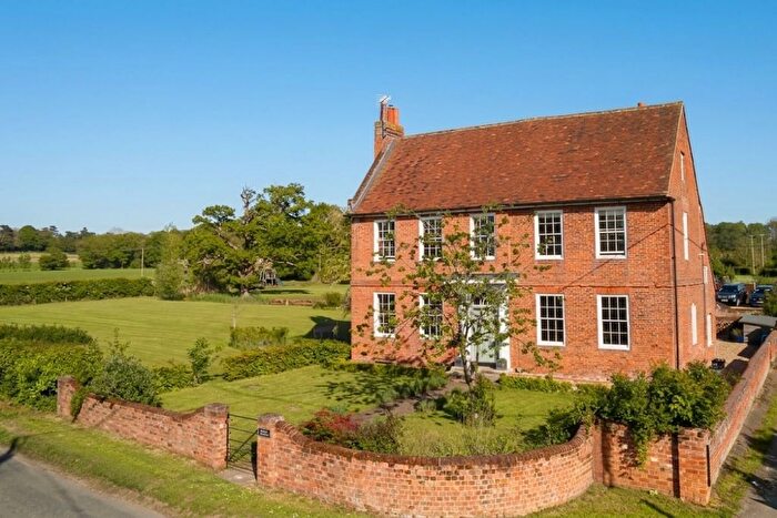7 Bedroom Detached House For Sale In Swallowfield Road, Arborfield, RG2