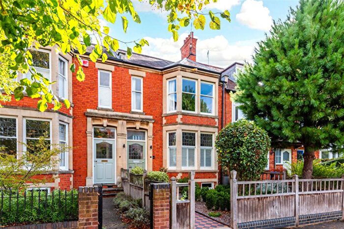 4 Bedroom House For Sale In Park Avenue North, Abington, Northampton, Northamptonshire, NN3