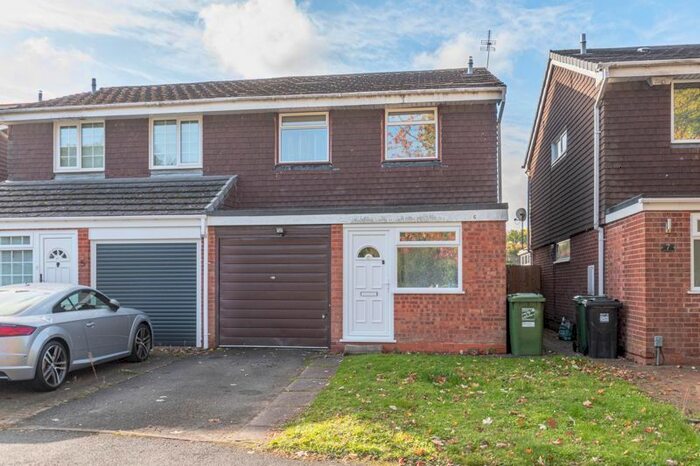 3 Bedroom Semi-Detached House To Rent In Cardington Close, Winyates East, Redditch, B98