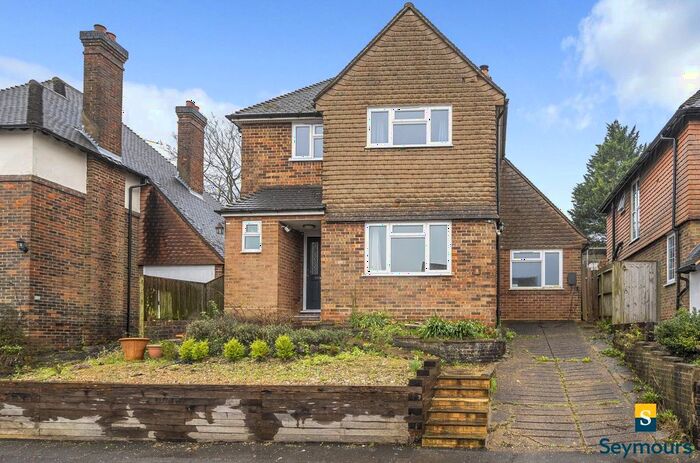 3 Bedroom Detached House For Sale In Onslow Village, Guildford, GU2