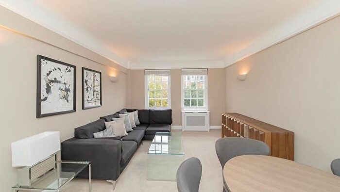 2 Bedroom Flat To Rent In Fulham Road, Chelsea, SW3