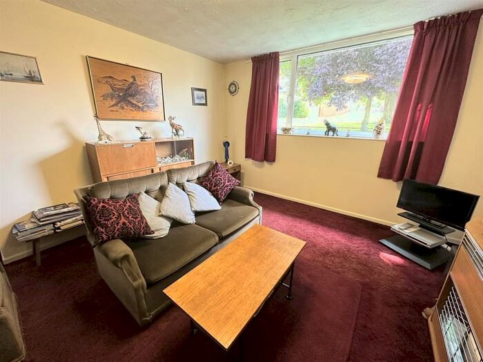 2 Bedroom Detached Bungalow For Sale In Gresley Woodlands, Church Gresley, Swadlincote, DE11