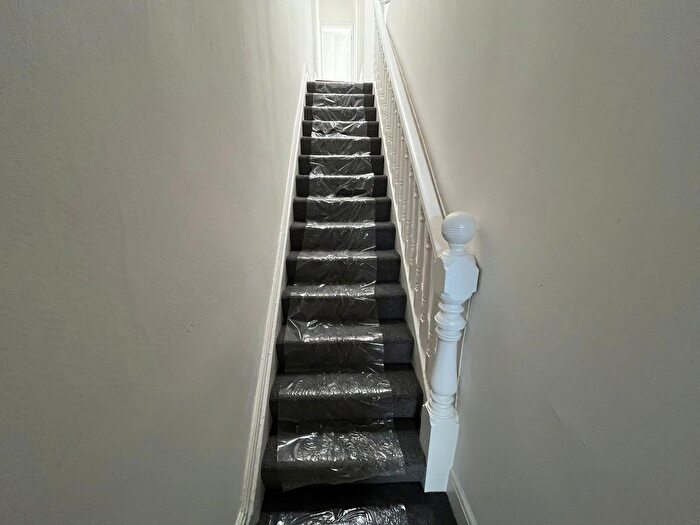 3 Bedroom Flat To Rent In Warbreck Drive, Blackpool, Lancashire, FY2