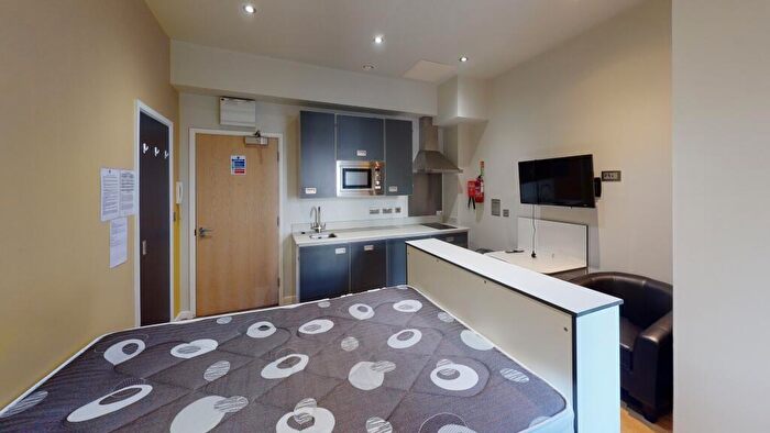 Studio To Rent In Queens Road, Bristol, BS8