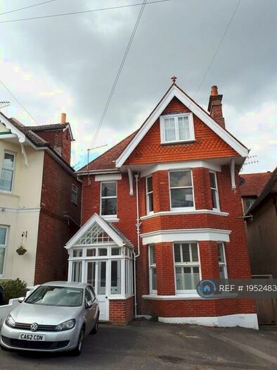 1 Bedroom Flat To Rent In Beaulieu Road, Bournemouth, BH4