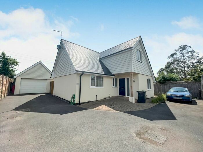 3 Bedroom Detached House To Rent In Leigh Road, Wimborne, BH21