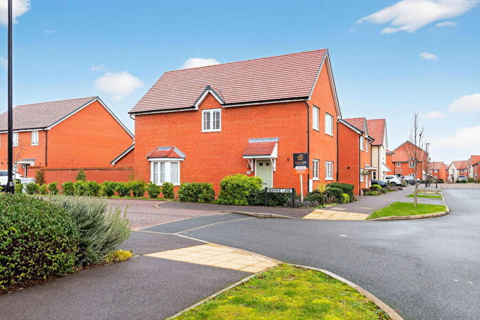 4 Bedroom Detached House For Sale In Horseshoe Crescent, Wixams, MK45