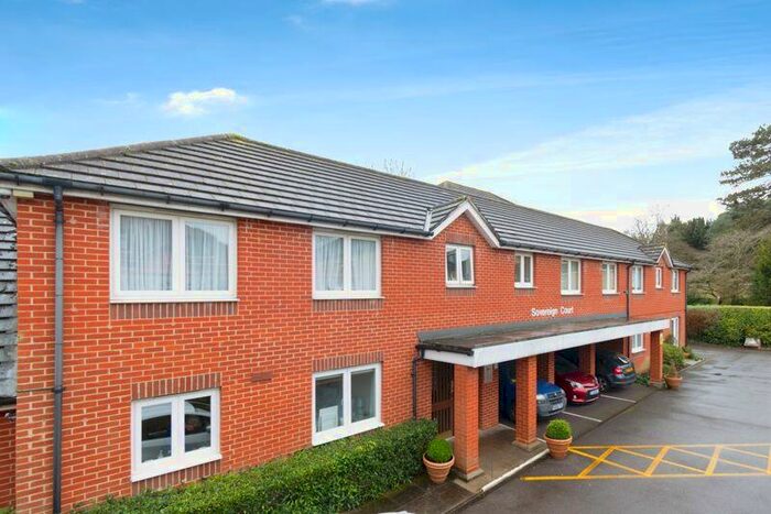 2 Bedroom Flat For Sale In Sovereign Court (South Croydon), Croydon, CR2