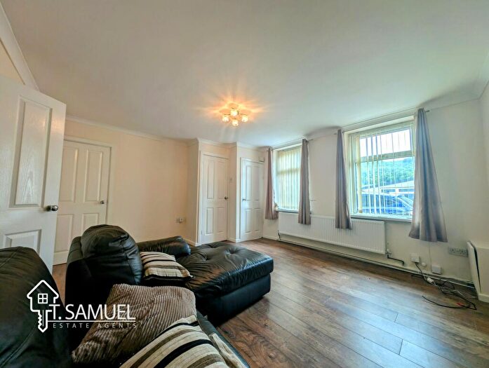 3 Bedroom Terraced House For Sale In High Street, Mountain Ash, CF45