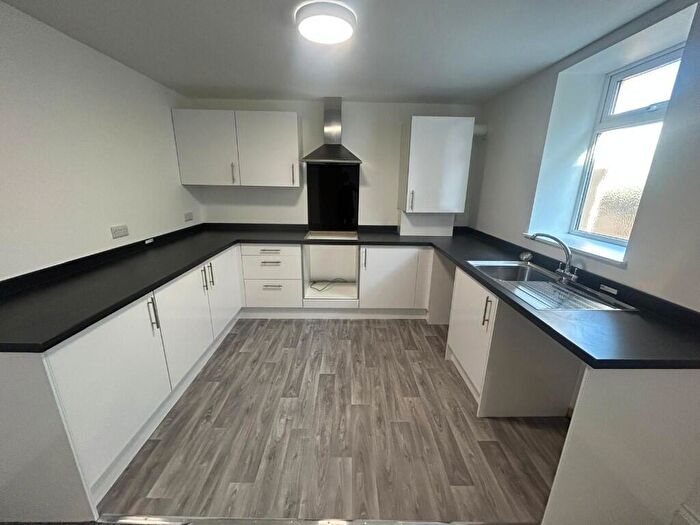 2 Bedroom Flat To Rent In Baring Street, Plymouth, Devon, PL4