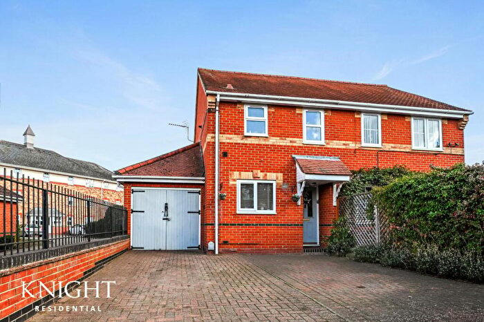 2 Bedroom Semi Detached House For Sale In Haddon Park, Colchester, CO1