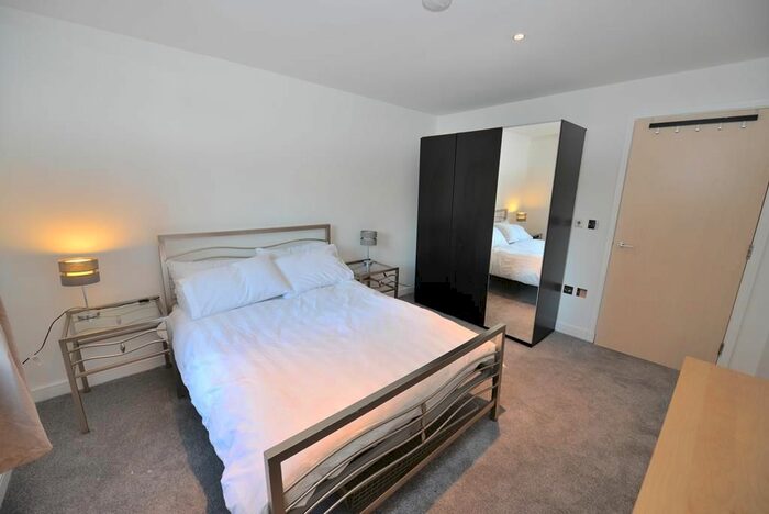 1 Bedroom Flat To Rent In Western Gateway, London, E16