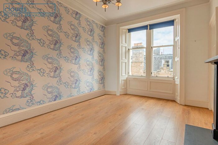 2 Bedroom Flat To Rent In Jeffrey Street, Old Town, EH1