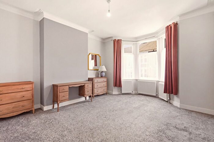 2 Bedroom Flat To Rent In Goschen Street, Gateshead, NE8