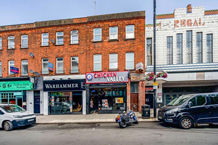 Studio To Rent In High Street, Uxbridge, UB8