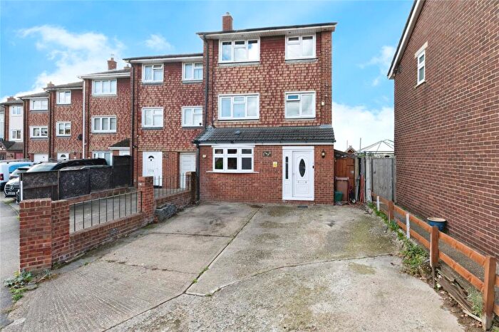 5 Bedroom End Of Terrace House For Sale In Godman Road, Grays, Essex, RM16