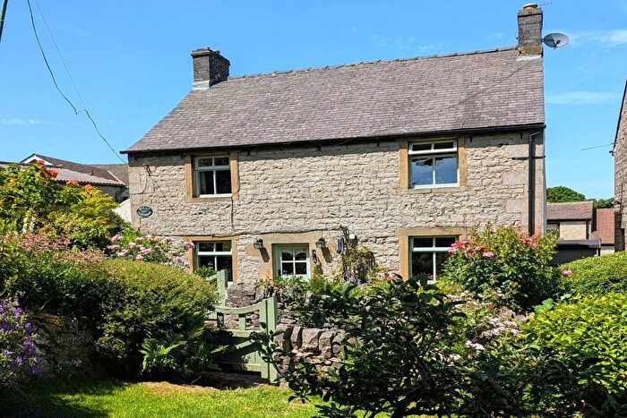 3 Bedroom Cottage For Sale In Little Lane, Bradwell, Hope Valley, S33