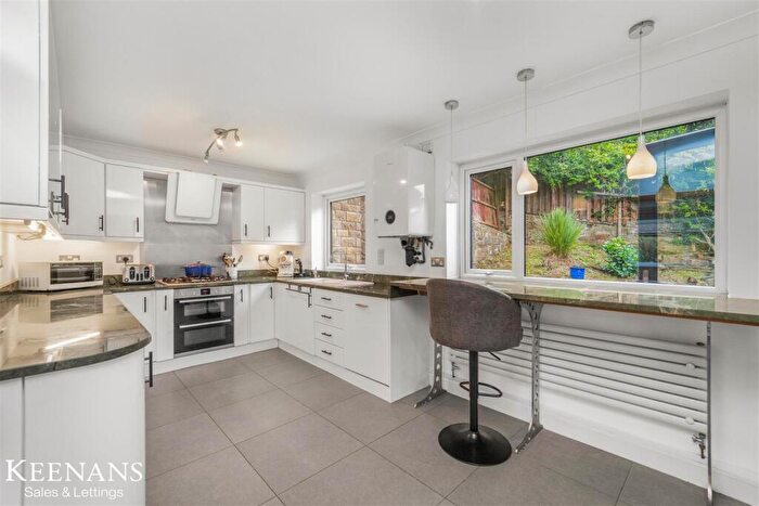 3 Bedroom Semi-Detached House For Sale In Heys Close, Rossendale, BB4