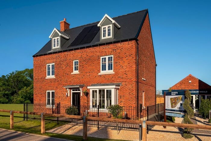 5 Bedroom Detached House For Sale In "Moreton" At Senliz Road, Huntingdon, PE28