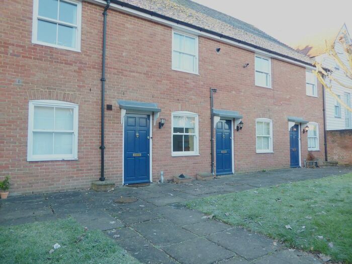 2 Bedroom Flat To Rent In Hospital Lane, Canterbury CT1
