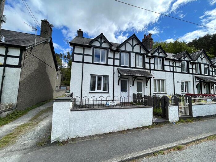 3 Bedroom End Of Terrace House To Rent In Vaynol Cottages, Llanberis, Caernarfon, Gwynedd, LL55