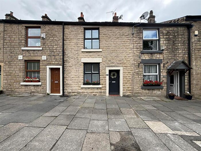2 Bedroom Terraced House For Sale In Manchester Road, Mossley, OL5