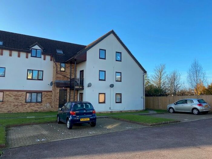 1 Bedroom Flat To Rent In Joan Lawrence Place, Woodfarm, Oxford, OX3