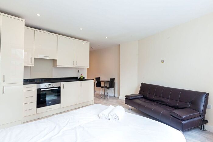 Studio To Rent In Brixton Road, Brixton, London, SW9