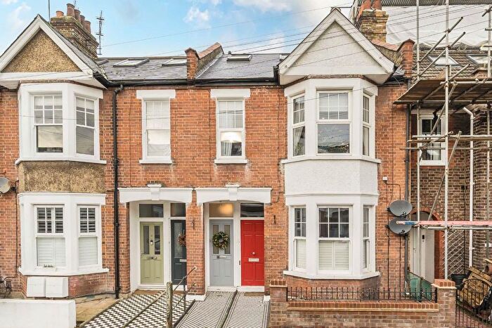 4 Bedroom Flat For Sale In Waldron Road, Earlsfield, SW18