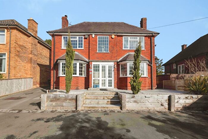 4 Bedroom Detached House For Sale In High Haden Road, Cradley Heath, B64