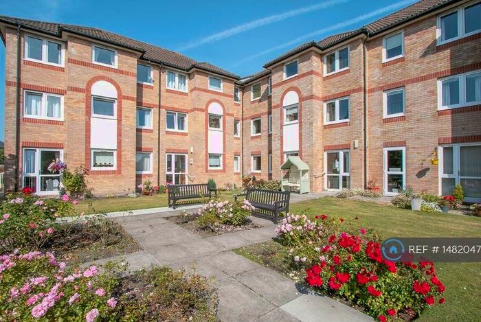 1 Bedroom Flat To Rent In The Chines, Bournemouth, BH4