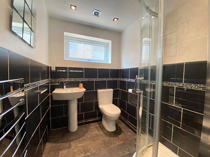 2 Bedroom Bungalow To Rent In Darley Abbey Drive, Darley Abbey, Derby, DE22