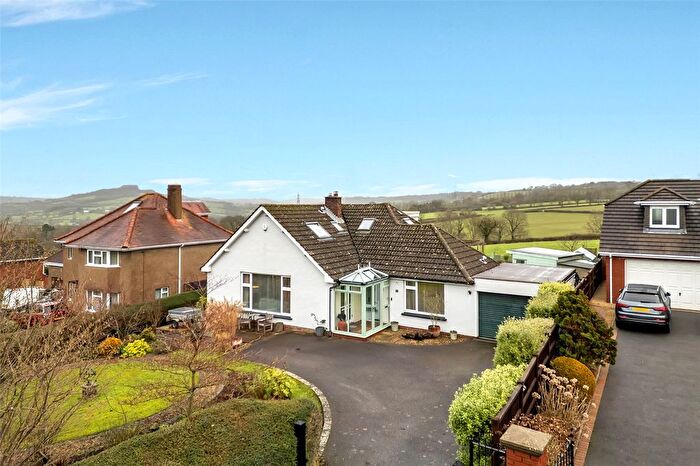 3 Bedroom Bungalow For Sale In Kings Road, Honiton, Devon, EX14