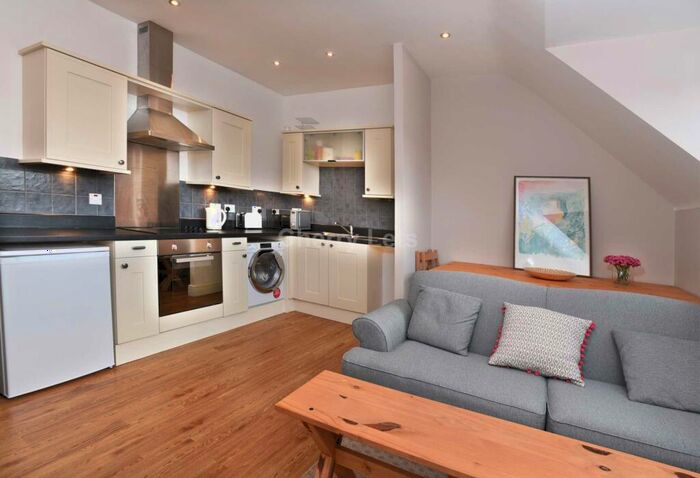 1 Bedroom Apartment To Rent In Bridge Court, Causeway, Banbury, OX16