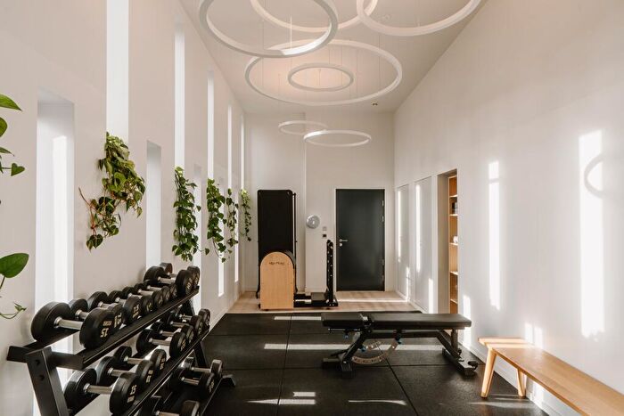 2 Bedroom Flat To Rent In Balfron Tower, St Leonards Road, London, E14