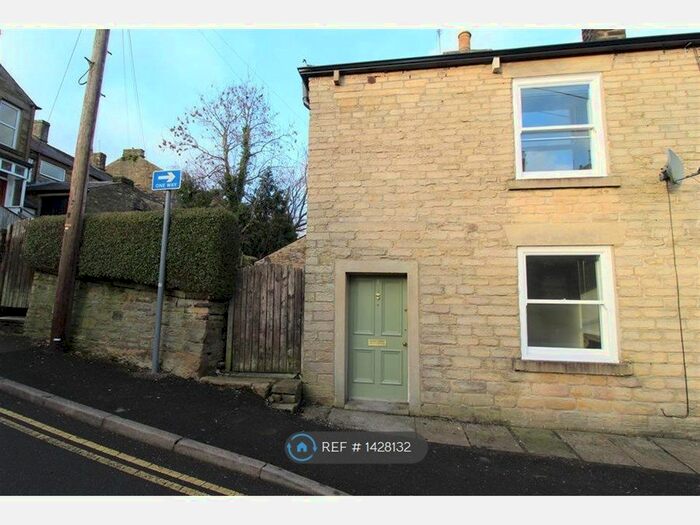 3 Bedroom End Of Terrace House To Rent In Rock Street, New Mills, High Peak, SK22