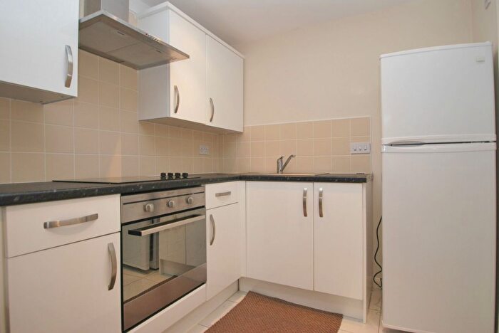 1 Bedroom Flat To Rent In Moy Road, Roath, CF24