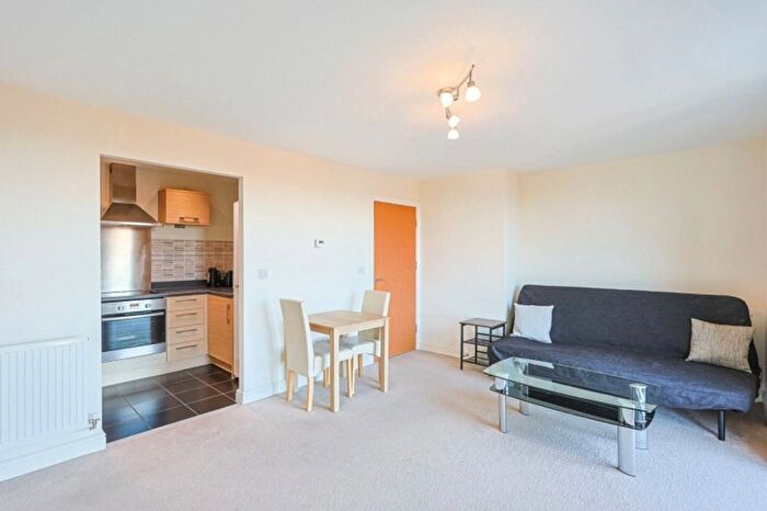1 Bedroom Flat To Rent In Conrad Court, Colindale, NW9
