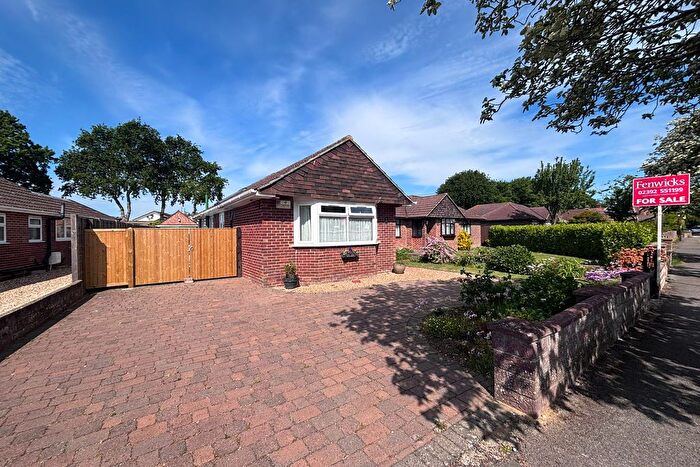 3 Bedroom Bungalow For Sale In Mancroft Avenue, Fareham, PO14