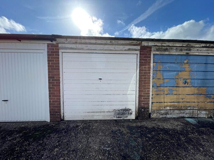Garage / Parking For Sale In Ashleigh Mount Road, Redhills, EX4