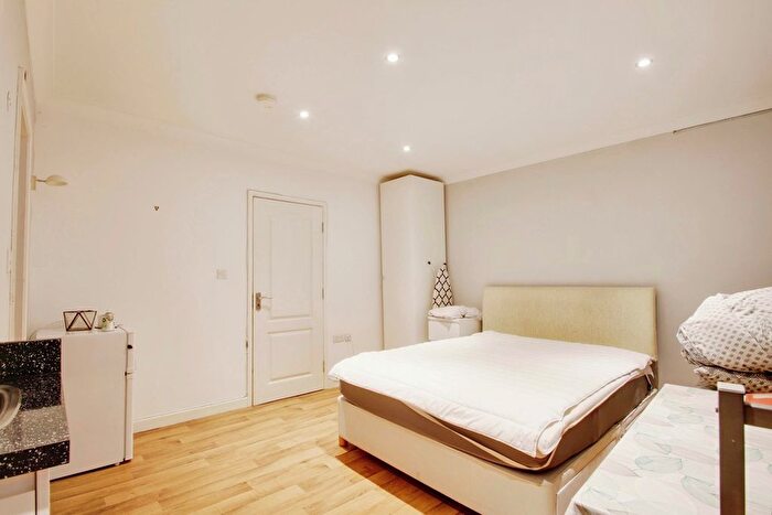 Studio To Rent In Swallow Street, Iver Heath, SL0