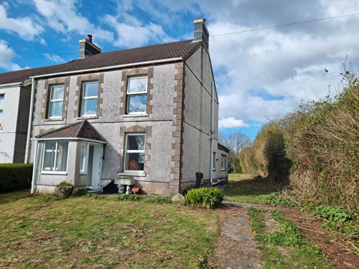 3 Bedroom Detached House To Rent In Llannant Road, Gorseinon, Swansea, SA4