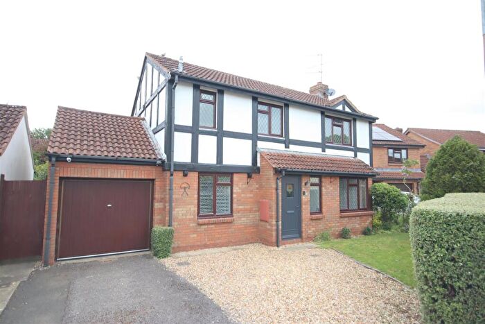 4 Bedroom Detached House For Sale In Provis Mead, Chippenham, SN15